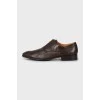 Men's leather shoes with almond toe