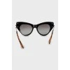 Sunglasses with decorative frames