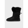 Suede ugg boots with fur