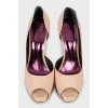 Open toe patent leather shoes