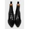 Leather ankle boots with pointed toe