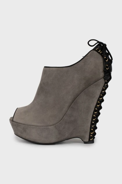 Suede wedge shoes