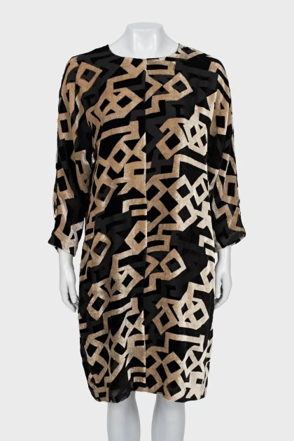 Shift dress in geometric print