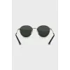 Sunglasses with logo on arms
