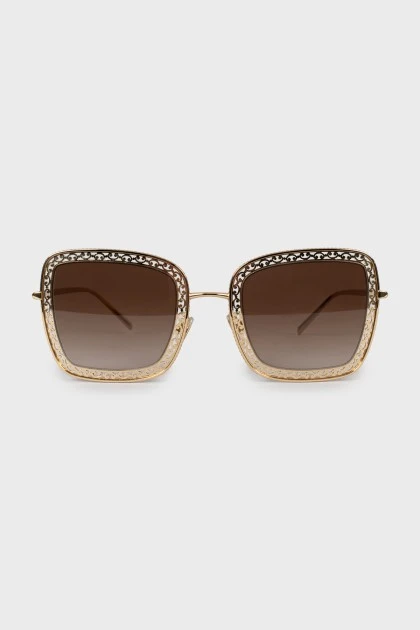 Sunglasses with patterned frames