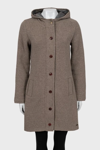 Fitted coat with hood