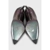 Holographic leather shoes