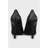 Lace pointed toe shoes
