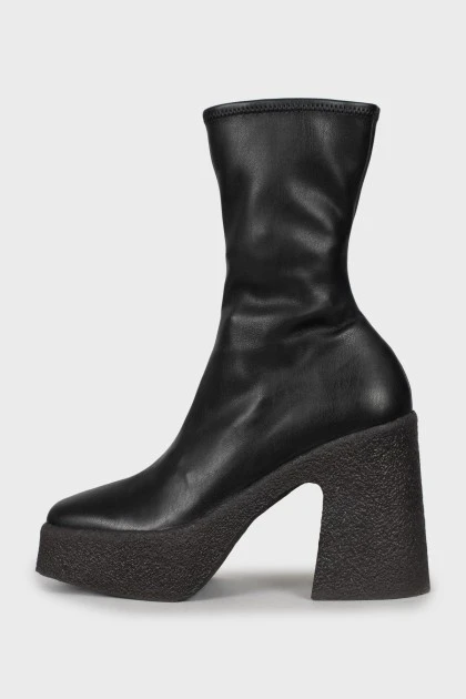Leather ankle boots with chunky heels