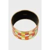 Bracelet with multi-colored pattern