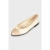 Leather ballerinas with logo on toe