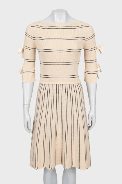 Knitted dress with combined stripes