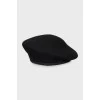 Wool beret with tag