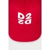Men's red cap with tag