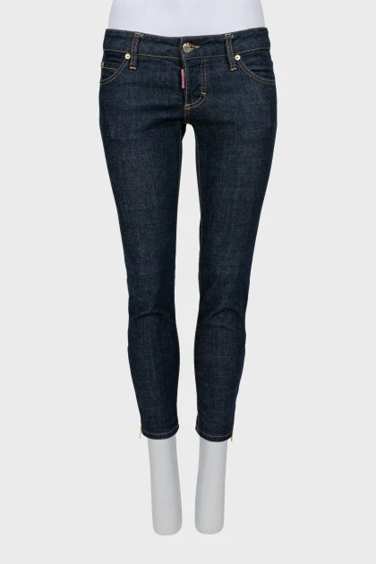Cropped jeans with zips at the bottom