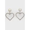 Clips in the shape of a heart with pearls