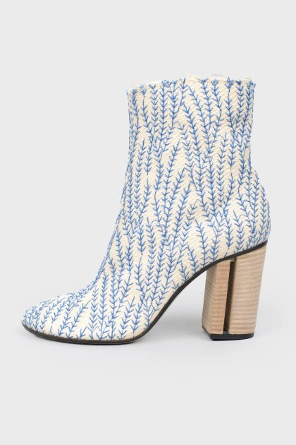 Textile boots with blue embroidery
