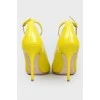 Yellow shoes with an open toe