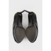 Open toecap patent leather heels 