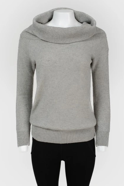 Sweater with a wide high neck