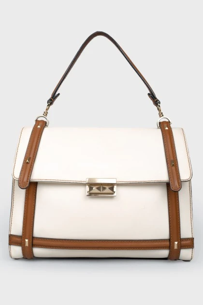 Bag with brown trim