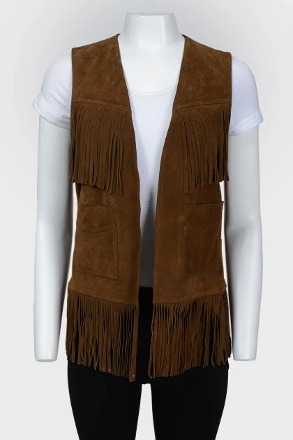 Vest without fasteners with fringe