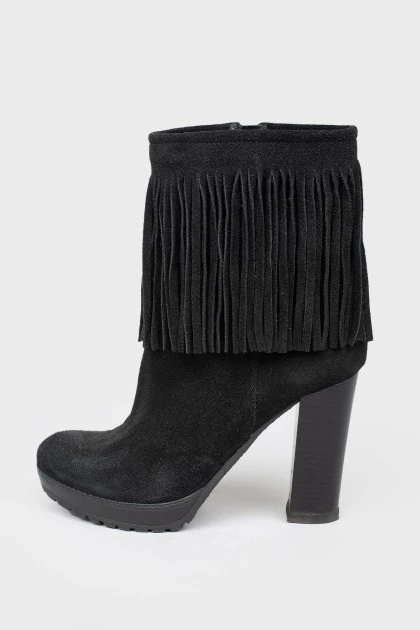 Fringed ankle boots