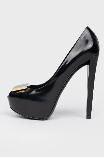 High -heeled shoes with open toe