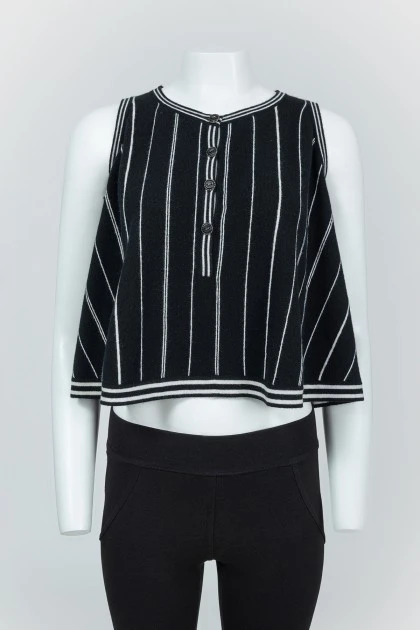 Cashmere black top in a white vertical strip