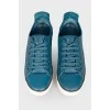 Emerald leather sneakers on lacing