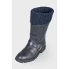 Leather quilted half -saps with a knitted top