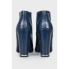 Blue ankle brand logo boots
