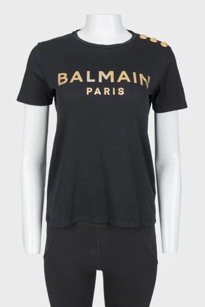 Black T -shirt with a golden log of brand