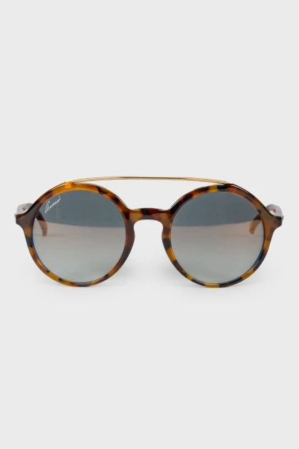 Sunglasses with a leopard frame