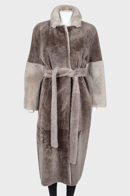 Double-sided coat with a belt