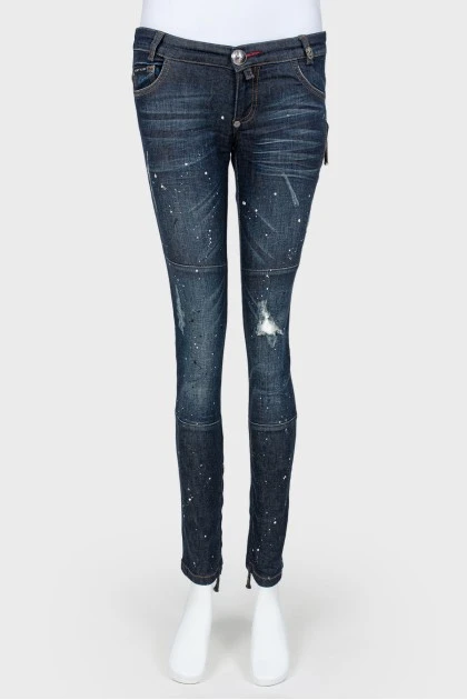 Ripped and worn effect jeans