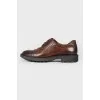 Men's brown oxford shoes