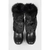 Boots with fur, on the wedge