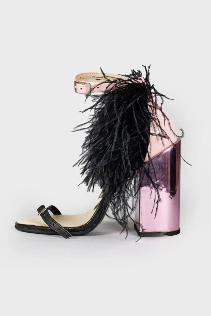 Pumps with chunky heels feathers