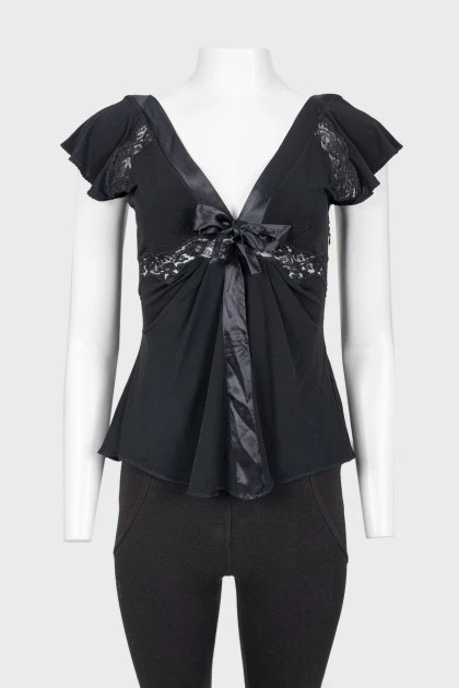 Black top with lace and bow